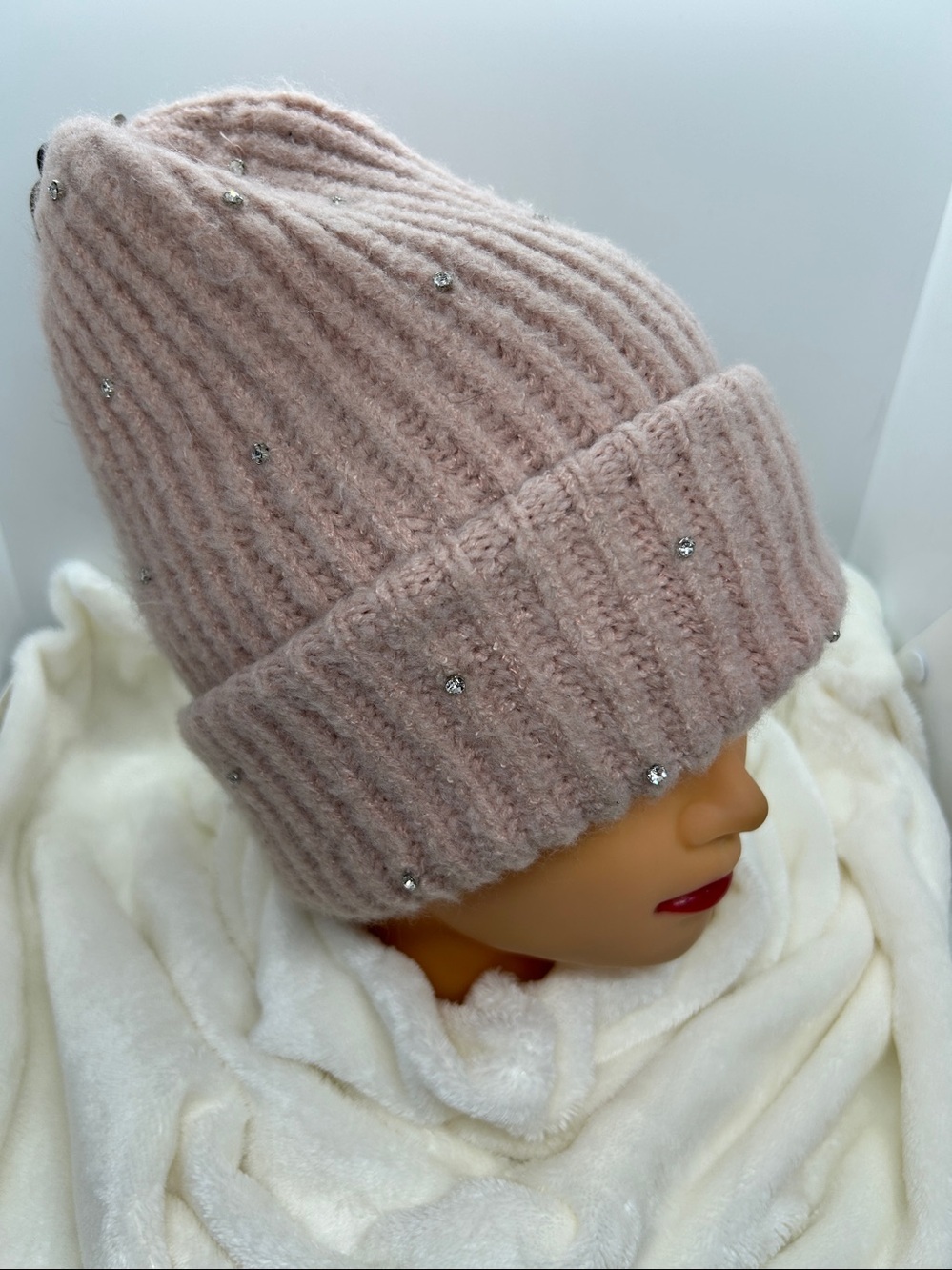 Zara Dusty Pink Ribbed Beanie with Crystal Studs Size Medium  NWT